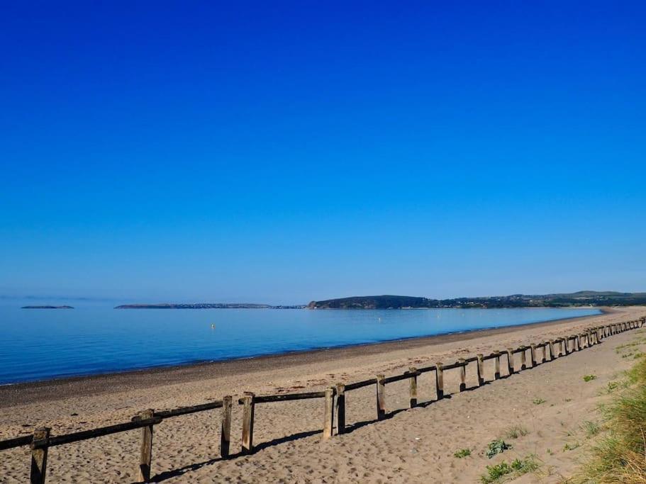 Beach Front Apartment Pwllheli Exterior foto