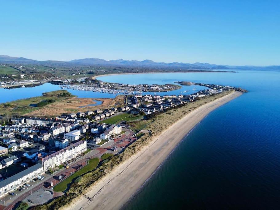 Beach Front Apartment Pwllheli Exterior foto
